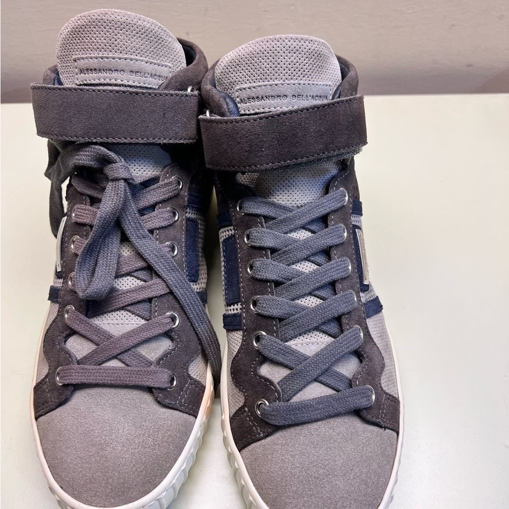 Alessandro Dell'Acqua Gray and Black Sneakers - Picture 8 of 11